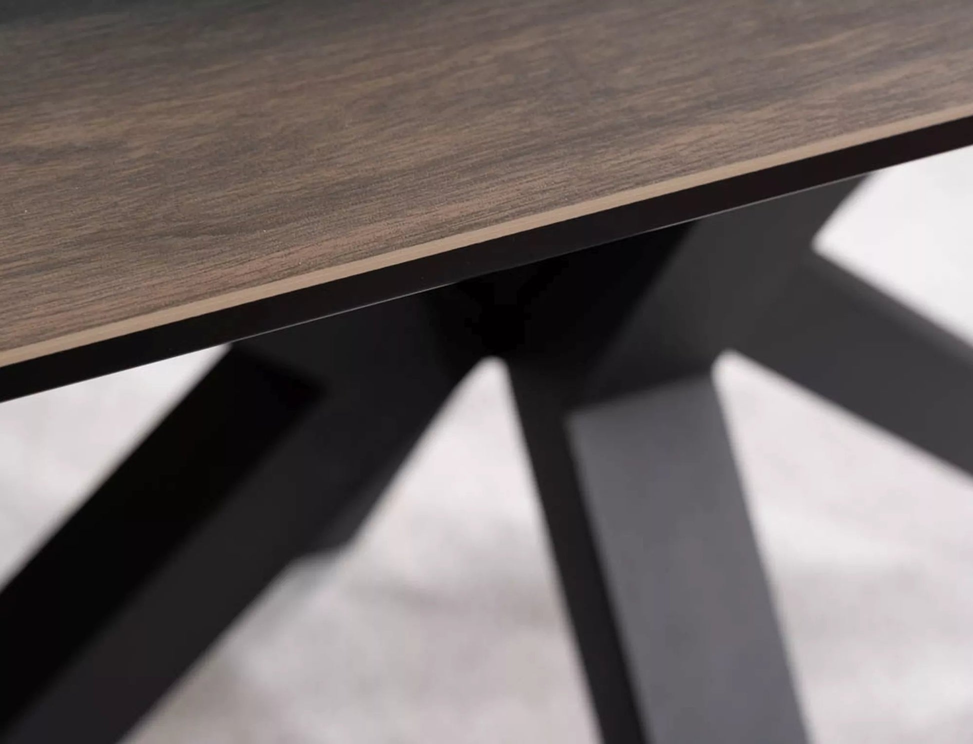 Tisch Columbus Ceramic